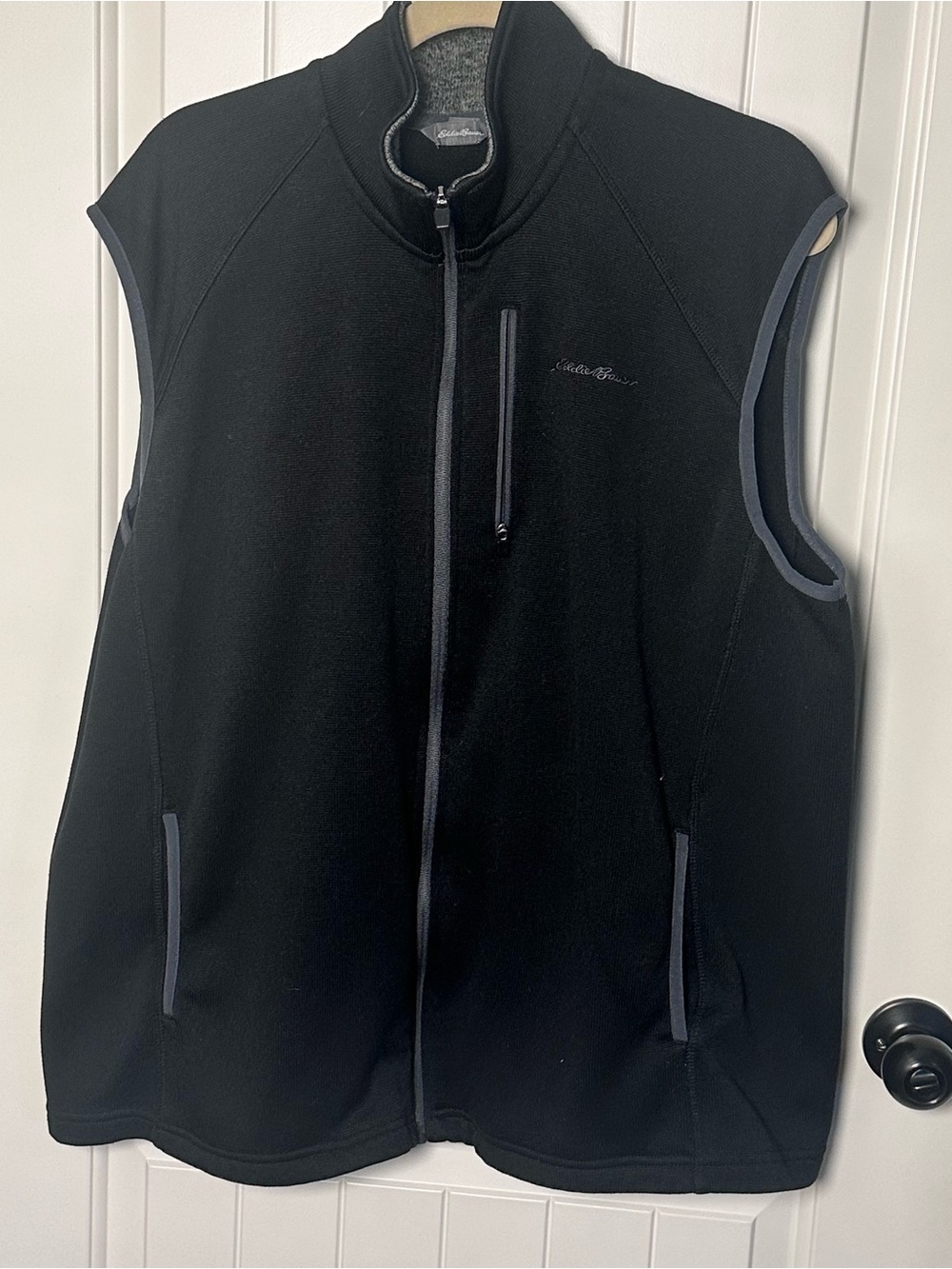 Eddie Bauer Men’s XL Black Full Zip Tech Vest